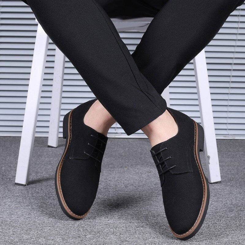 Boss Elegance: Sapato Oxford em Camurça Sintética para Homens